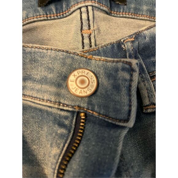 Express Jeans NWOT Ultimate Ankle. Size 6 - Picture 4 of 8